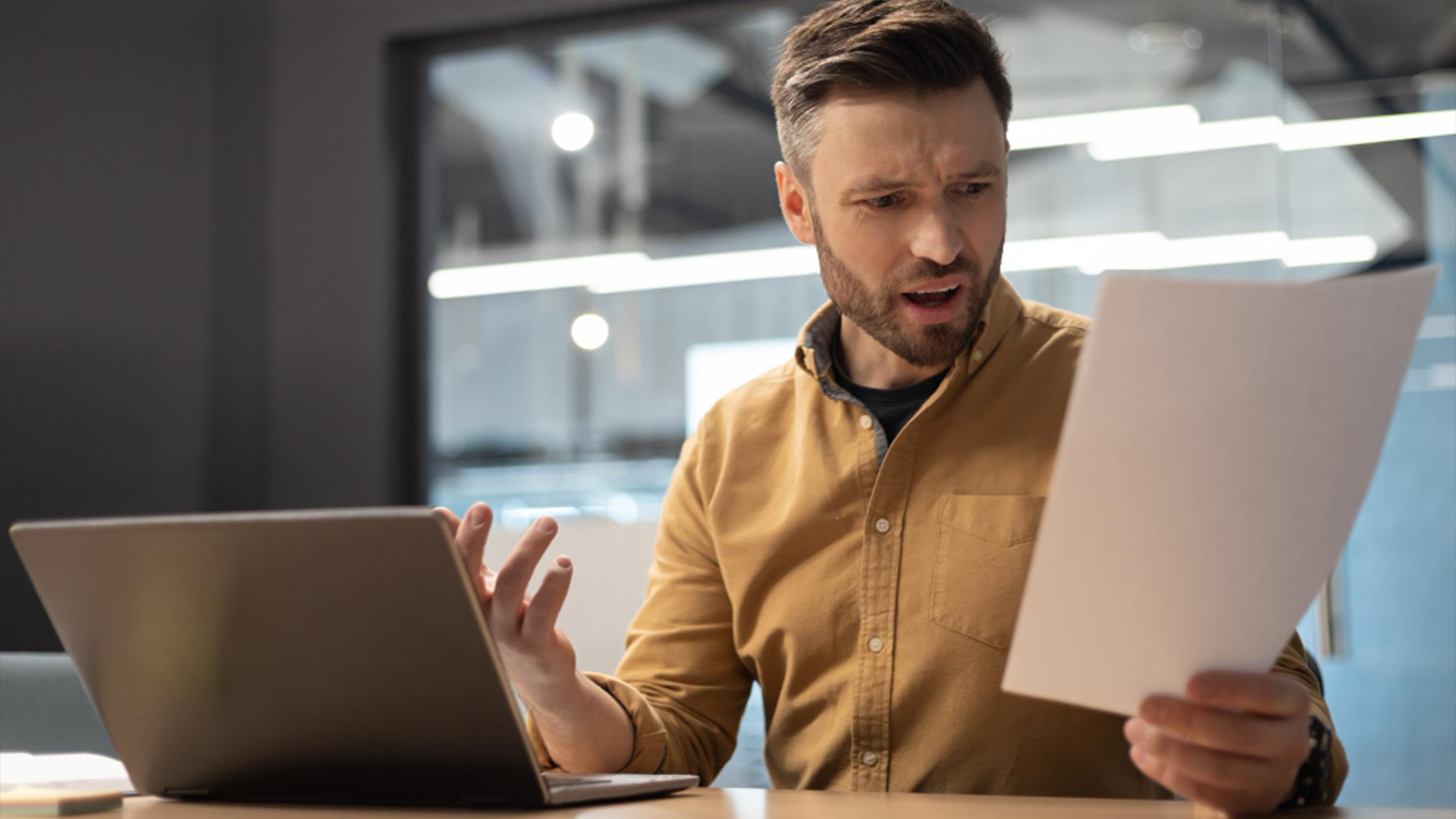 3 Essential Tips for Handling Customer Complaints (+ Bonus Tip)